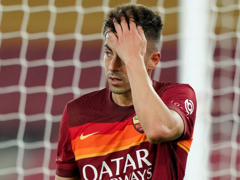 Stephan El Shaarawy of AS Roma looks dejected during the Serie A match between AS Roma and SS Lazio at Stadio Olimpico, Rome, Italy on 15 May 2021. (Photo by Giuseppe Maffia/NurPhoto via Getty Images)