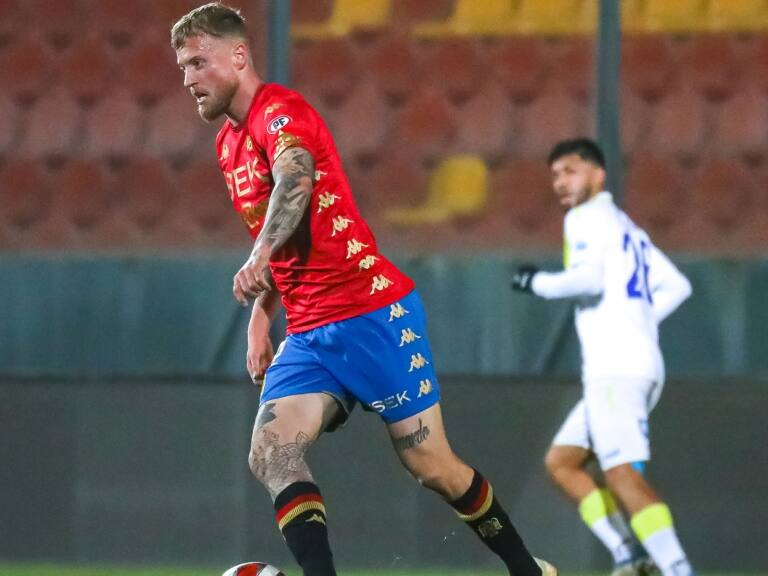 Unión Española mantendría a Thomas Rodríguez en el plantel ante falta de refuerzos