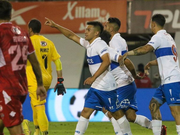Con polémica y tres expulsados, Ñublense cayó ante la Universidad Católica en Chillán
