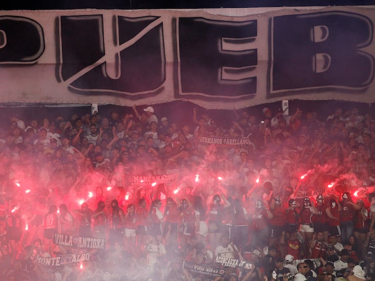 “Vaga e imprecisa”: justicia anula prohibición de ingreso al estadio por 10 años a hincha de Colo Colo