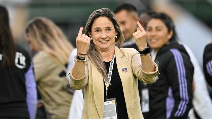 Orgullo albo: Tatiele Silveira es nominada a la mejor entrenadora del mundo en fútbol femenino