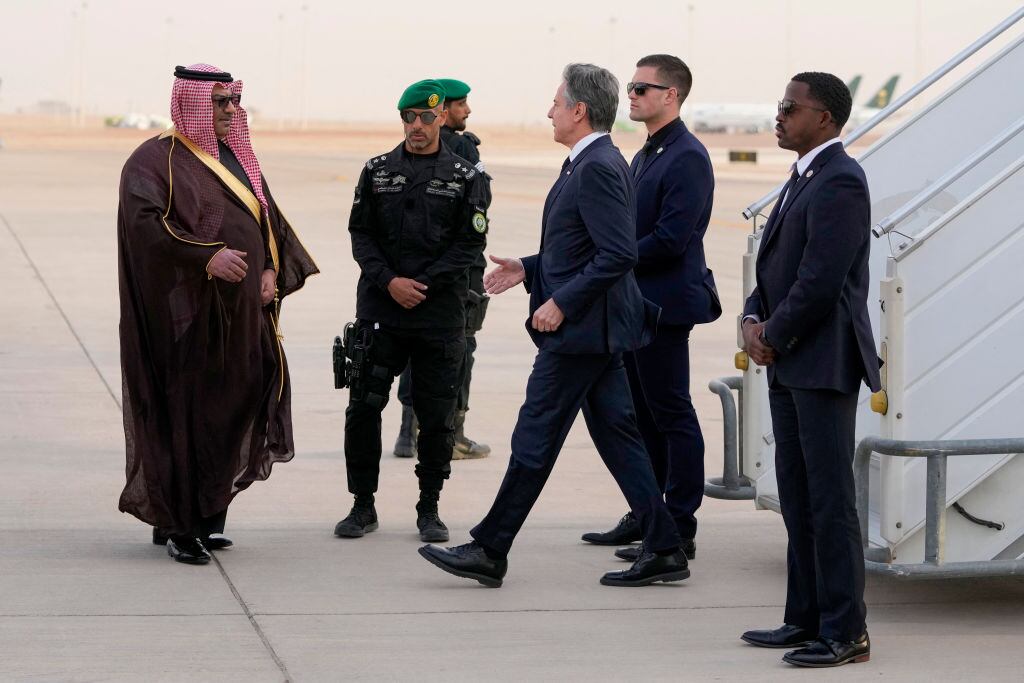 El secretario de Estado de Estados Unidos, Antony Blinken, llega en visita oficial a la ciudad de Riad, la capital de Arabia Saudita.