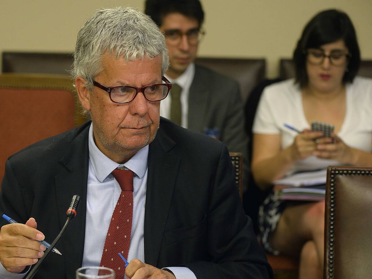 Eyzaguirre: «No estamos teniendo un apoyo económico consistente con la estrategia sanitaria»