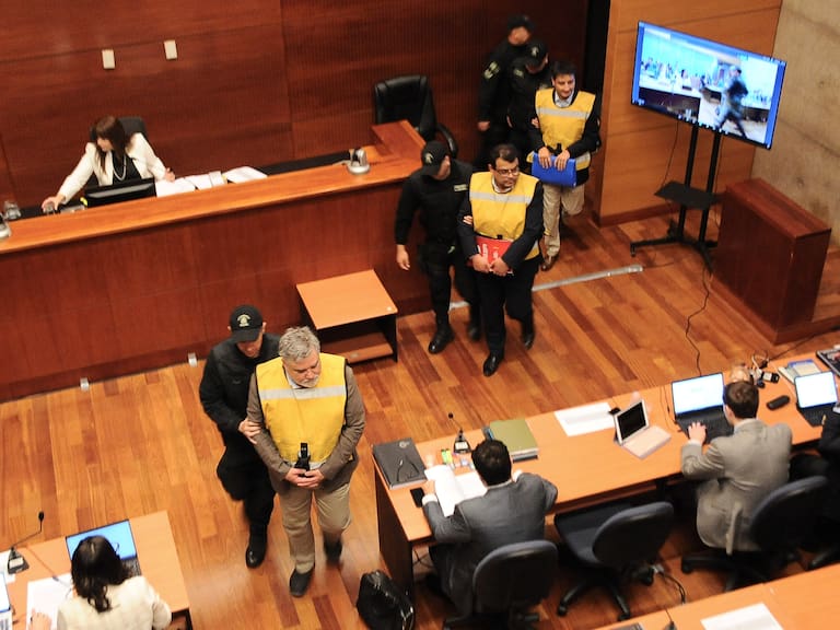 Fiscalía solicita prisión preventiva para pareja de exministra Ángela Vivanco por caso “Muñeca Bielorrusa”