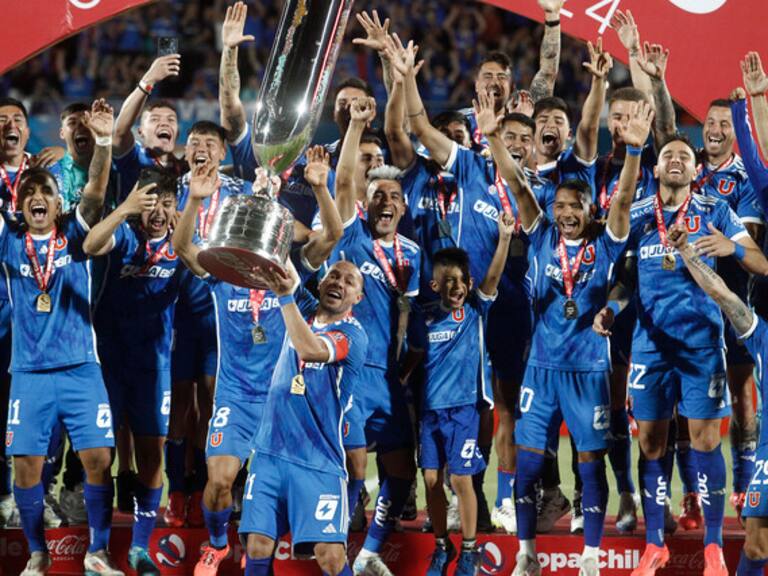 Atentos hinchas azules: la U oficializó a su primer refuerzo para la temporada 2025