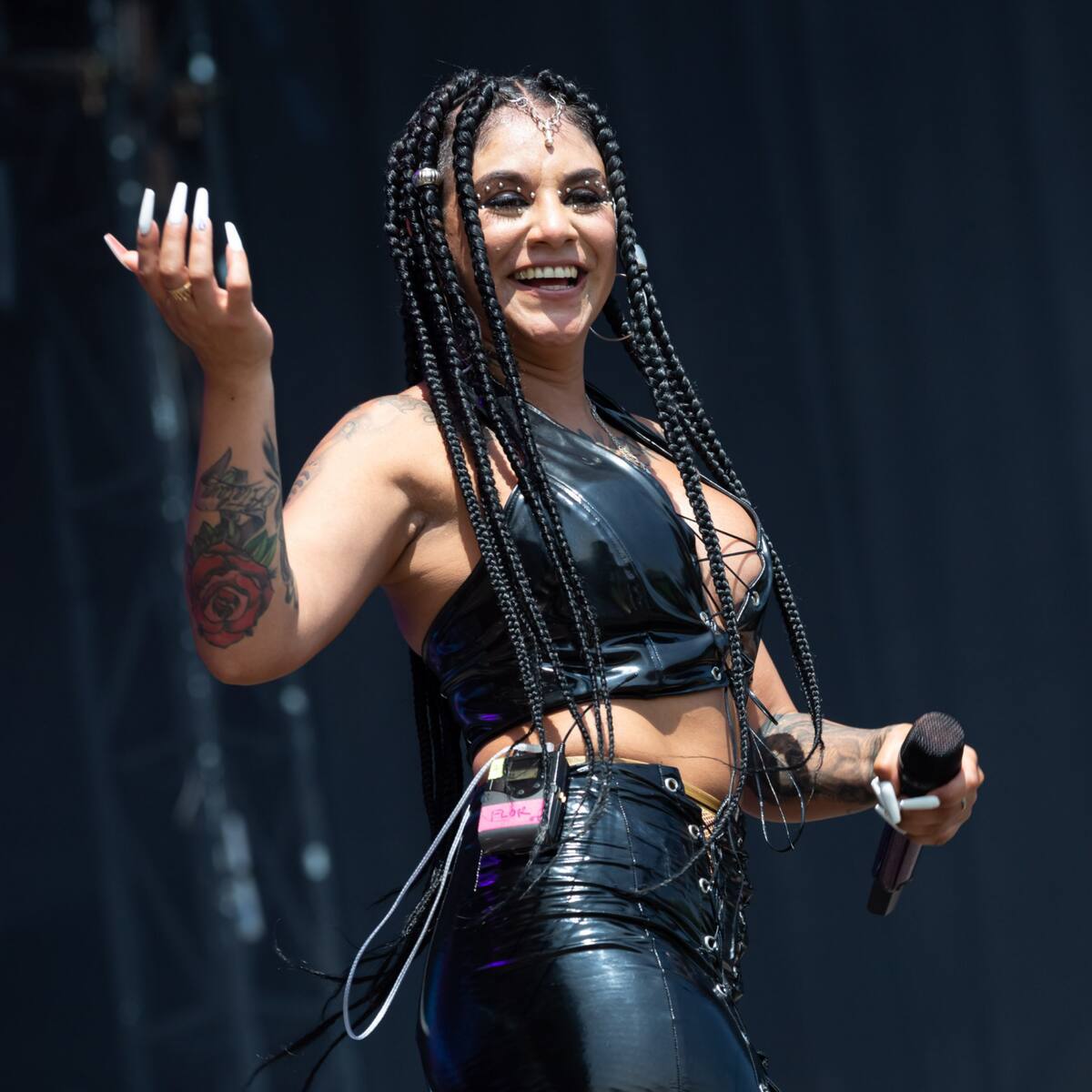 Flor del Rap toma una importante decisión y pone en venta todas sus cosas