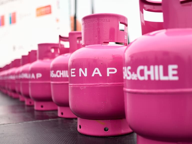 Lanzan Plan «Gas de Chile», enfocado en disminuir el costo de los galones de 15 kilos