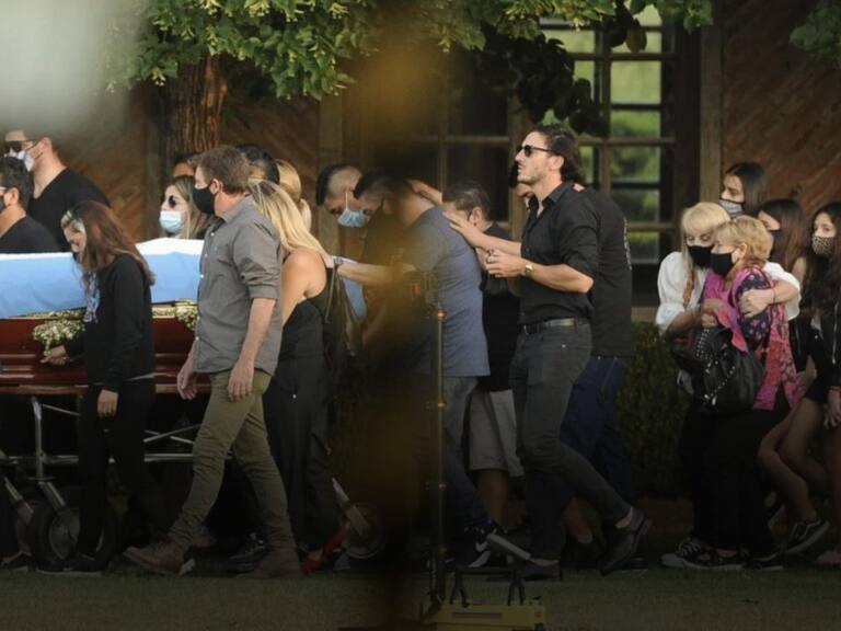 Diego Maradona ya descansa: Familiares y amigos acompañaron al «Pelusa» en su funeral
