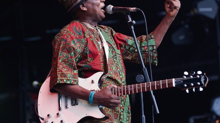 Luto en el mundo de la música: muere artista pionero del “highlife” y guitarrista a los 90 años