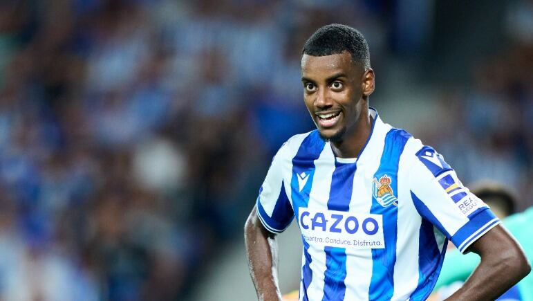 Sorprendente: Real Sociedad logra la venta más cara de su historia con el traspaso de joven delantero a la Premier League