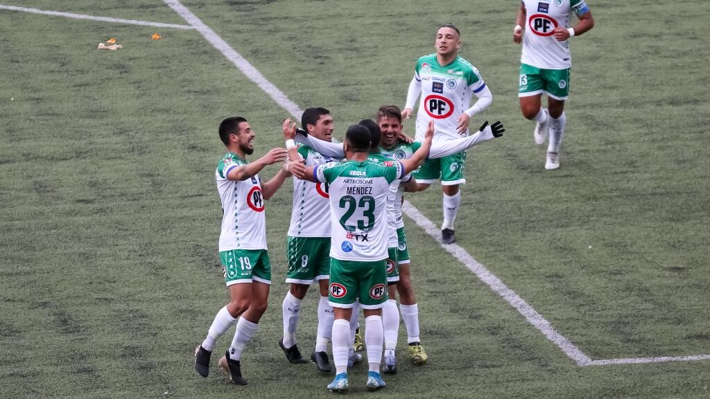 Gerente de Deportes Puerto Montt es denunciado por facilitar el acceso de un hincha con prohibición de ingreso