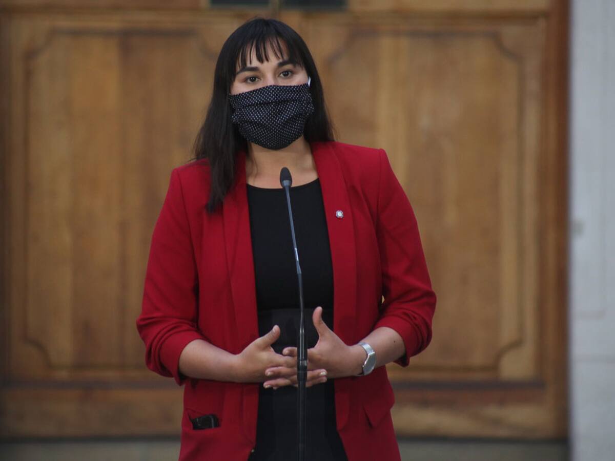«Estamos viviendo momentos muy frágiles»: Izkia Siches llamó al Minsal a la cautela tras dichos sobre «leve mejoría» en las cifras de contagios