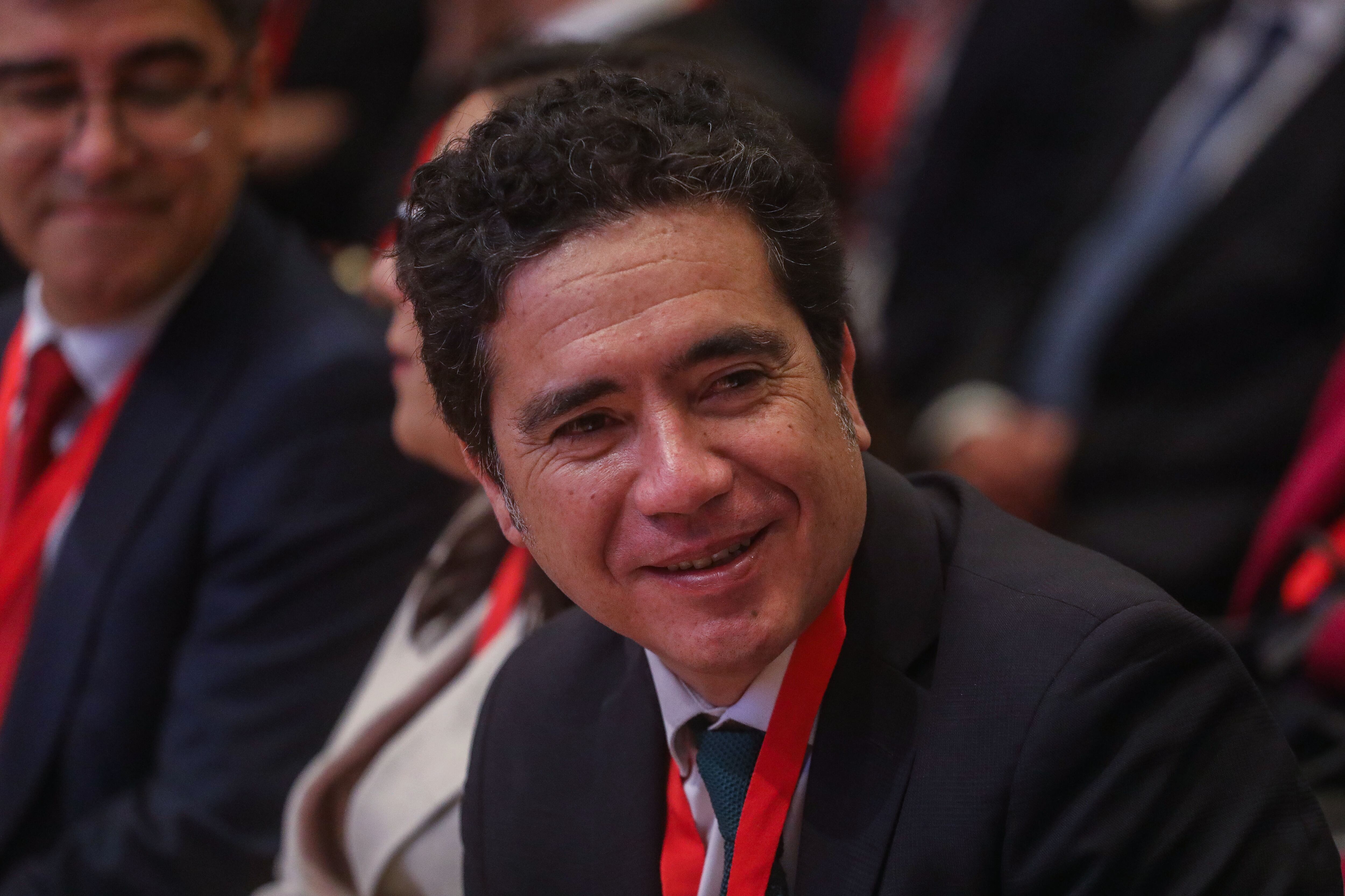 Exministro Briones apunta contra las AFP por pérdidas en fondos D y E: “Parece que son los únicos que creen que lo han hecho perfecto”
