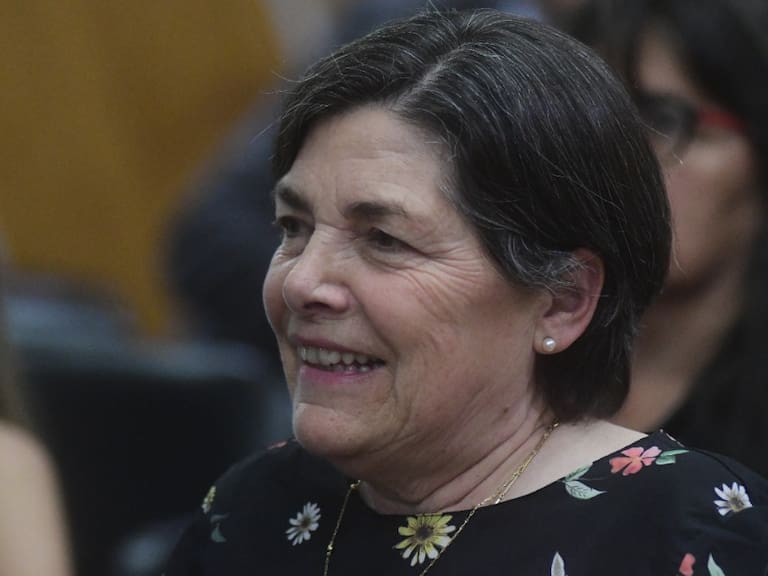 Presidente Boric designa a Paulina Saball para monitorear reconstrucción de zonas afectadas por incendios forestales