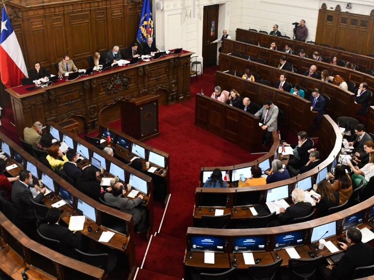 Consejo Constitucional: oficialismo llama a mirar con cuidado retiro de enmiendas por parte de Republicanos