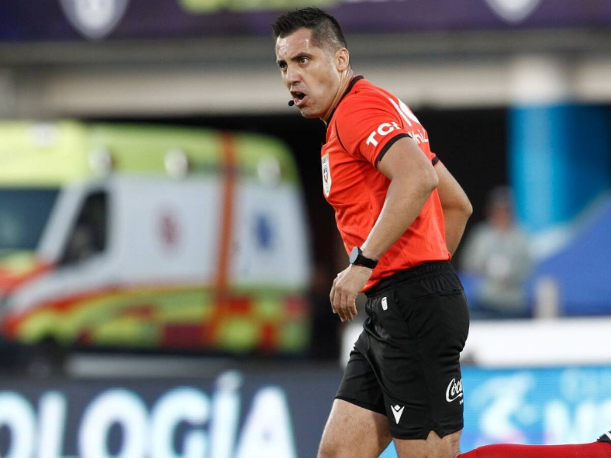 “Cómo pueden ser tan cara dura, la conch...”: árbitro entrega duro informe contra un DT del fútbol chileno