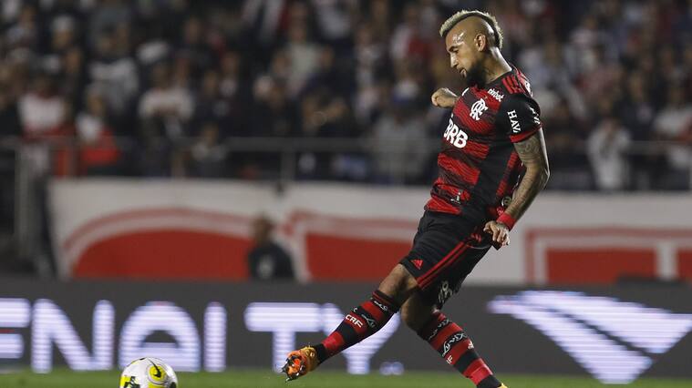 Arturo Vidal fue titular en valioso triunfo de Flamengo ante Sao Paulo