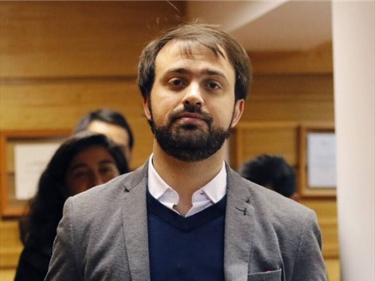 Jorge Sharp y otros 72 militantes presentaron su renuncia a Convergencia Social