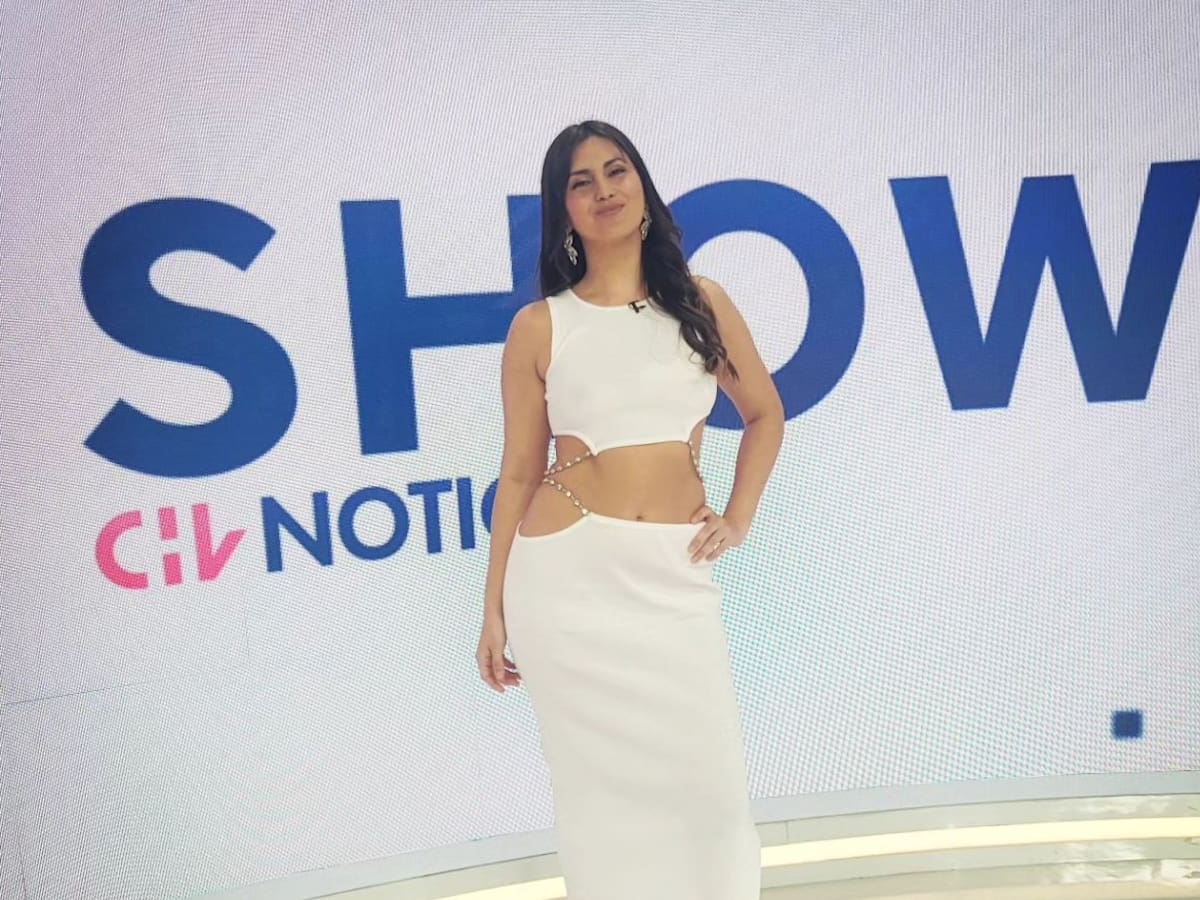 “¡Vamos chilenos!”: Periodista de CHV celebra su regreso a la televisión con atrevido desnudo