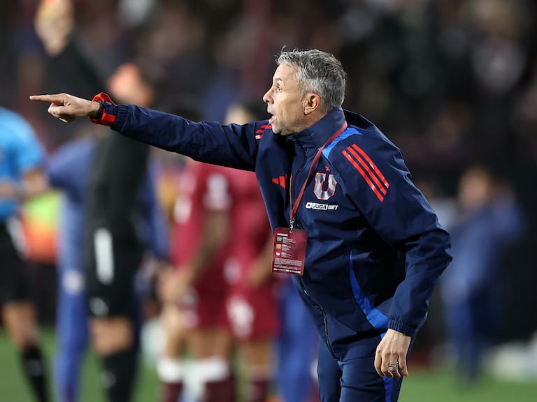 Lunes clave para la U: directorio de Azul Azul resolverá la salida de Gustavo Álvarez y su reemplazante