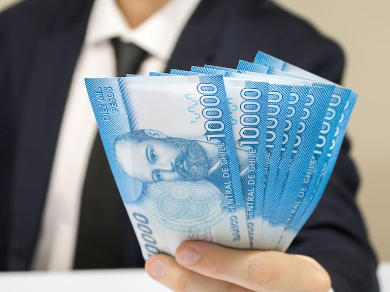 Este es el bono de $81.000 que se paga a más de 1 millón 800 mil personas en Chile durante mayo (y sus requisitos)