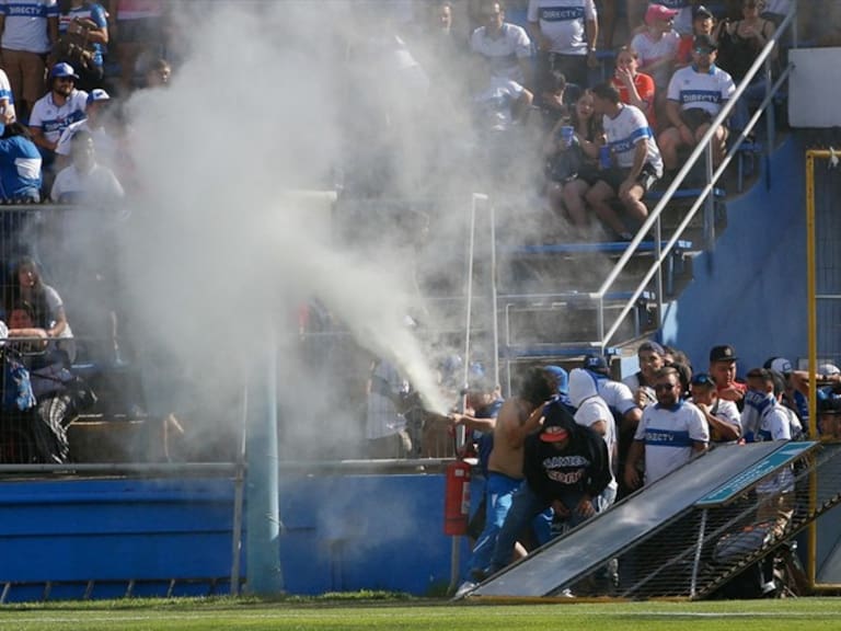 Incidentes al interior y exterior del estadio marcaron partido entre la UC y O’Higgins