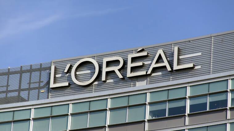 Tras denuncia por caída de cabello: L’Oreal asegura que champú Elvive “es un producto 100% seguro”