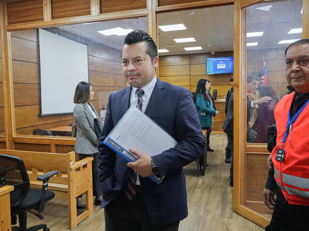 Continúa formalización de alcalde reelecto de Coronel por cohecho: Fiscalía pidió prisión preventiva contra exdirectivos de empresa involucrada