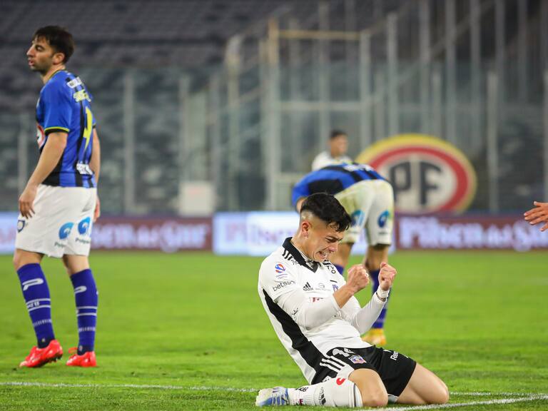 Colo Colo derrota a Huachipato y se consolida en el liderato del torneo