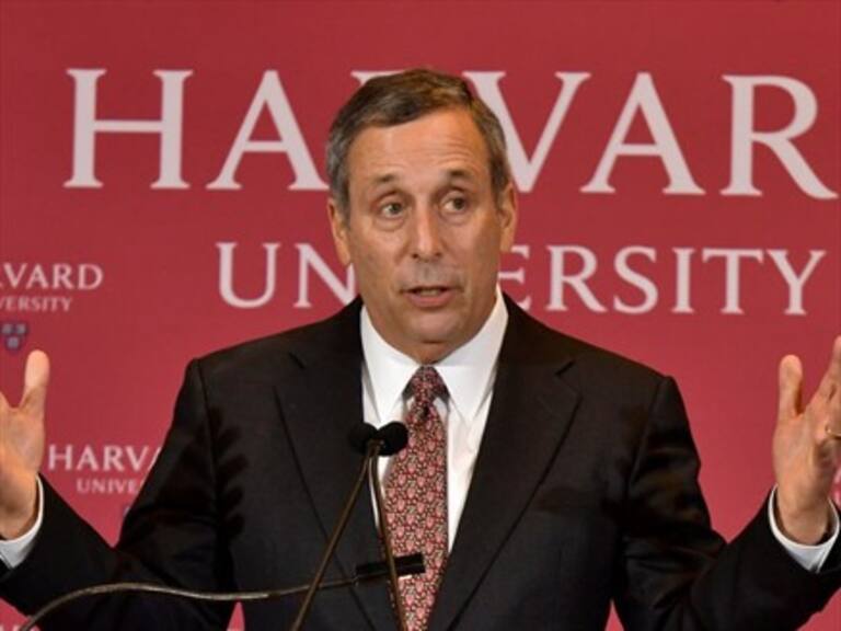 Acusan a la Universidad de Harvard de discriminación racial