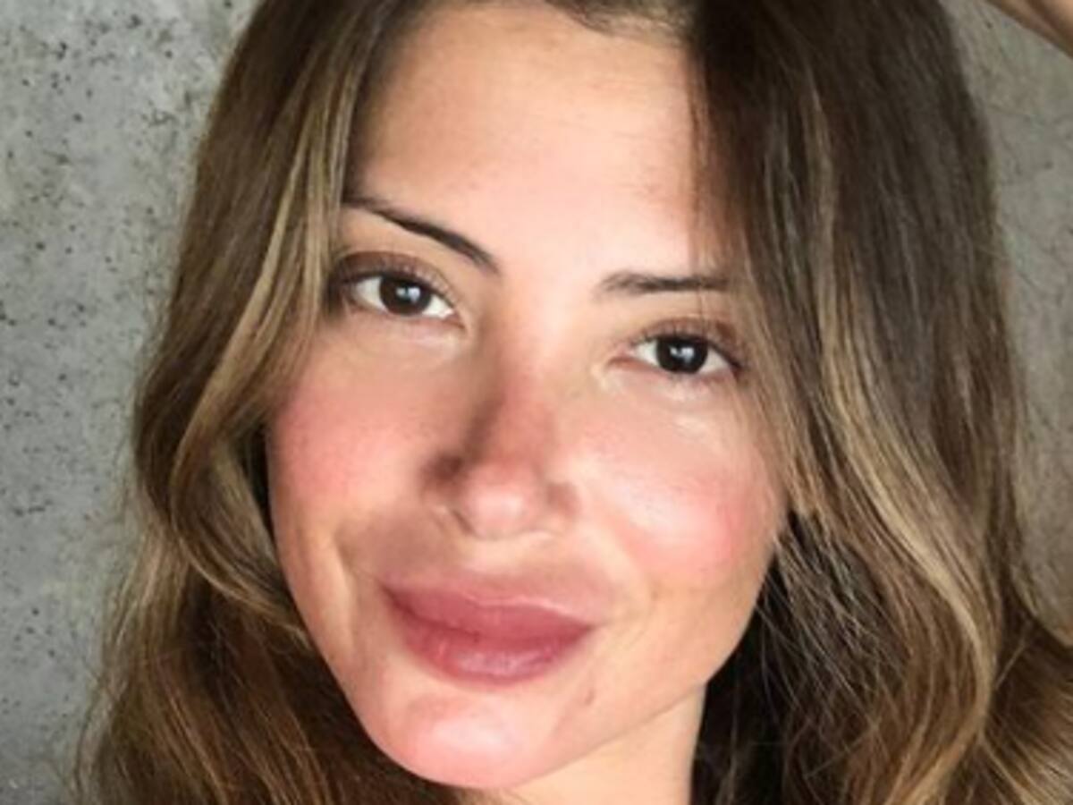 Roxana Muñoz recibió diversas críticas luego de compartir fotografía con extravagante maquillaje