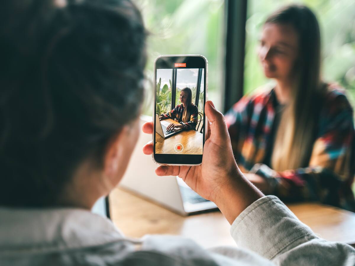 Qué dice la psicología sobre las personas que nunca publican en redes sociales: no siempre es por privacidad