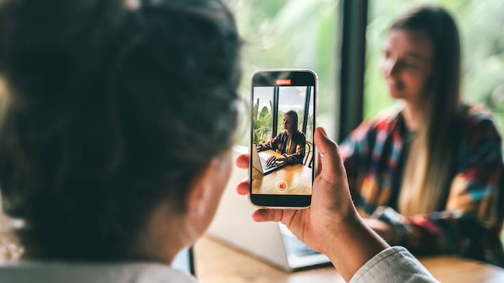 Qué dice la psicología sobre las personas que nunca publican en redes sociales: no siempre es por privacidad