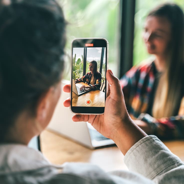 Qué dice la psicología sobre las personas que nunca publican en redes sociales: no siempre es por privacidad