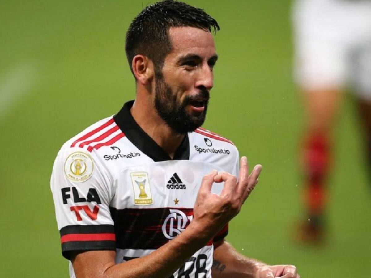 Mauricio Isla se mostró feliz de volver a jugar en Chile