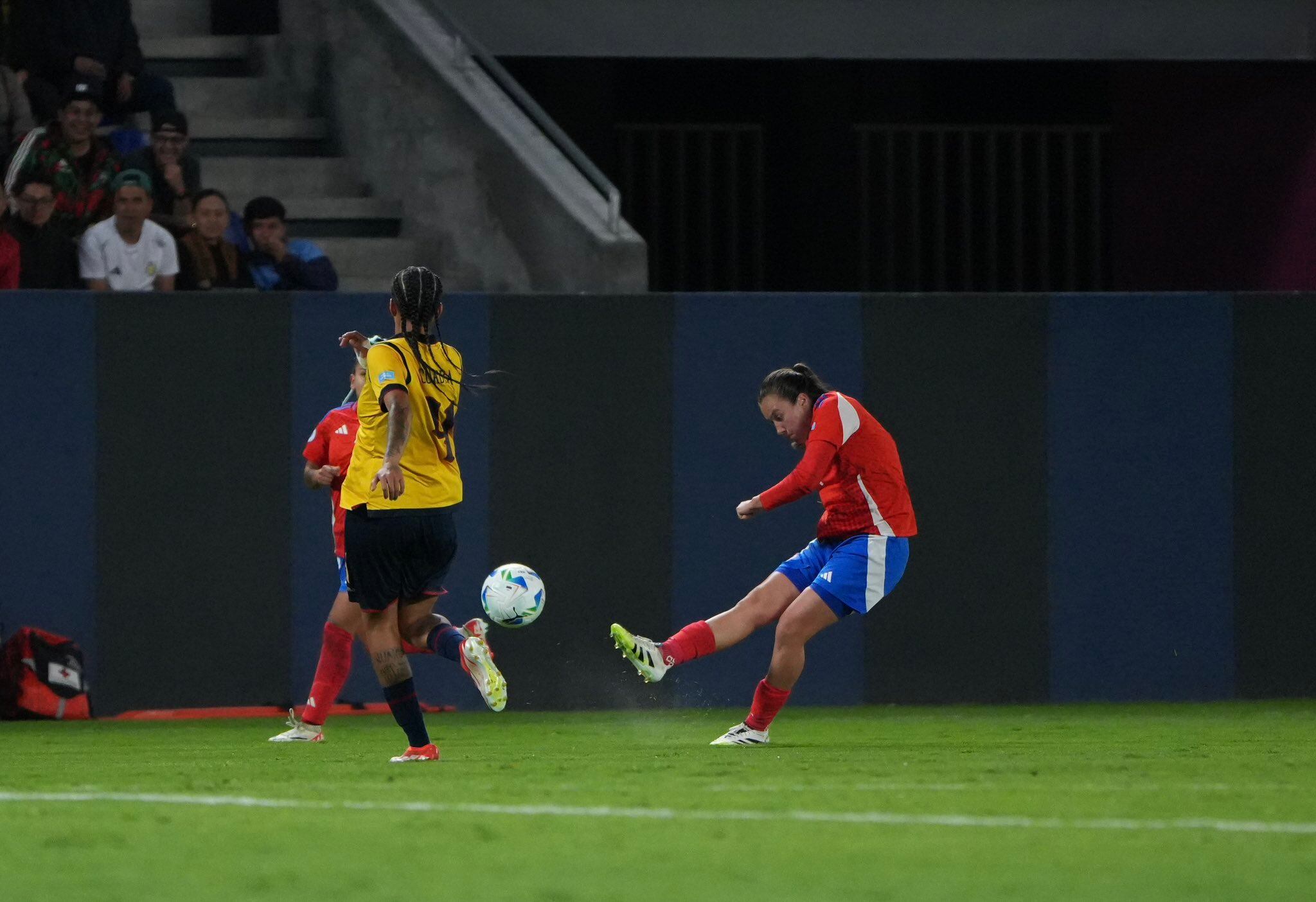 Chile desafía al local Ecuador por la Copa América Femenina