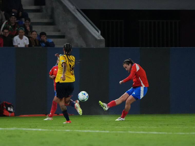 Chile desafía al local Ecuador por la Copa América Femenina