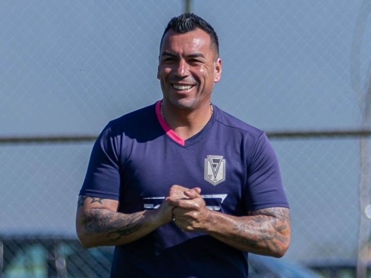 El primer gran refuerzo de Paredes en Santiago Morning ya es oficial: jugó en Colo Colo y en La Roja