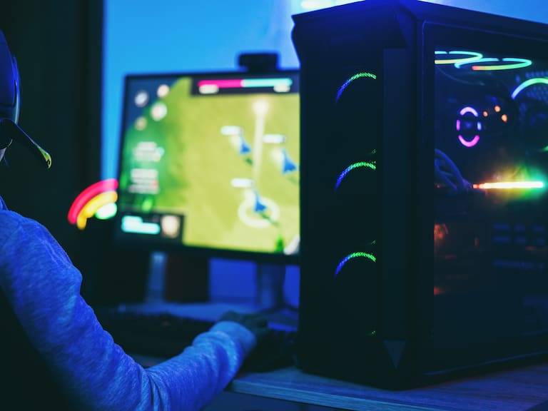 “Cortad, cortad”: importante influencer español sufre infarto en plena transmisión en directo