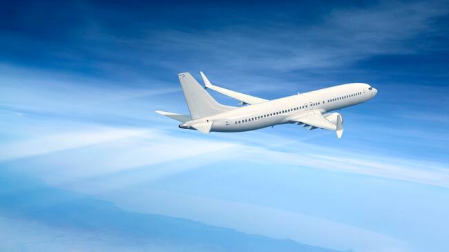 ¿Por qué casi todos los aviones comerciales se pintan de blanco? Hay más de una explicación