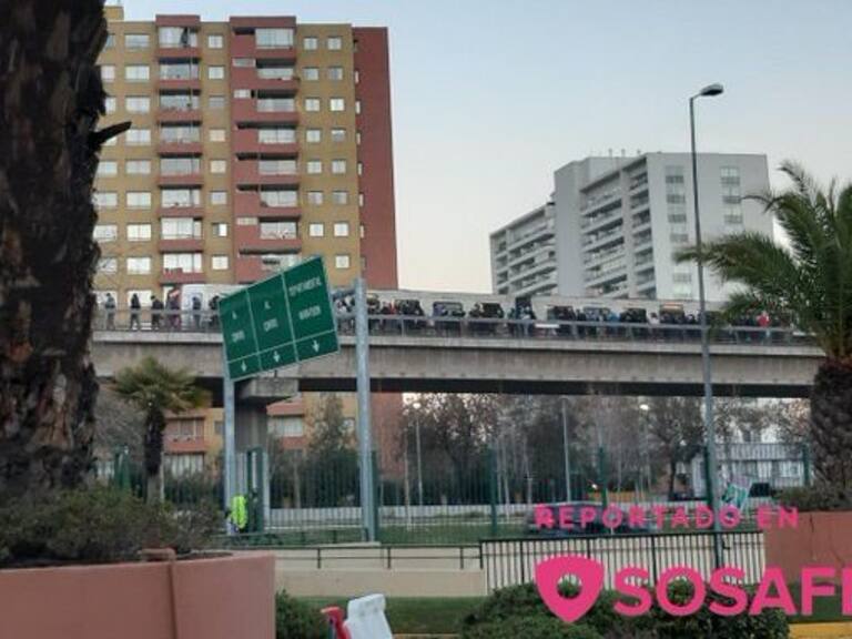 evacuación del metro de Santiago por las vías