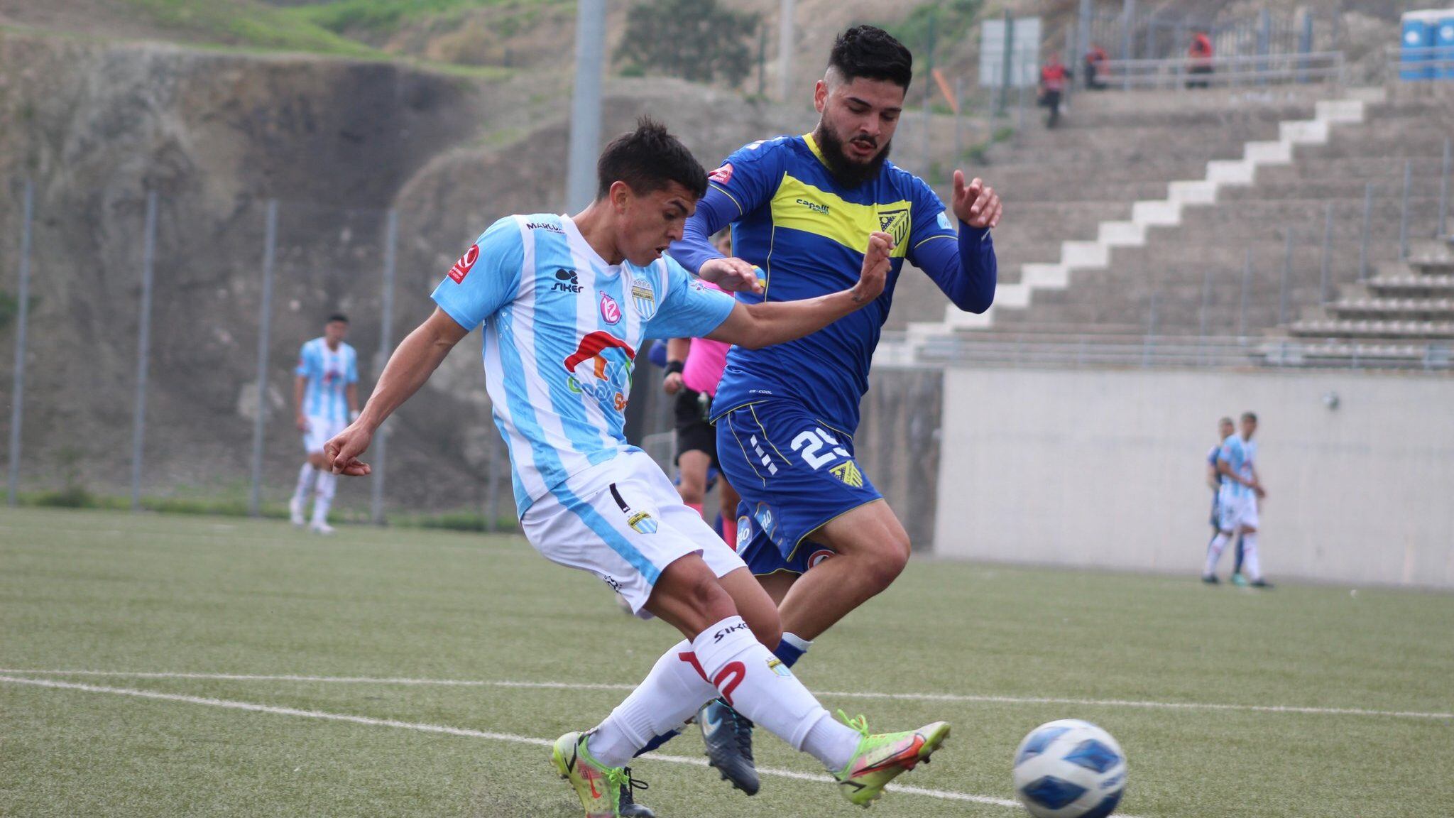 Magallanes cae ante Barnechea y cede terreno en la Primera B
