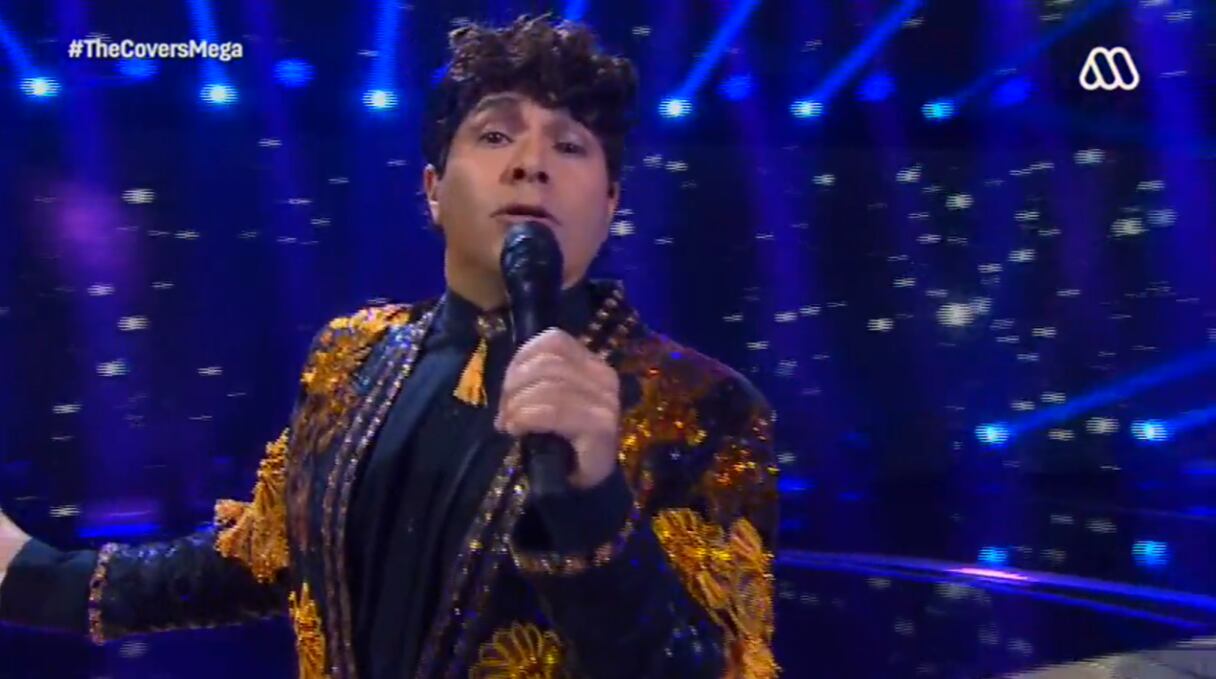 Presentación de Pastelito como Juan Gabriel en "The Covers"