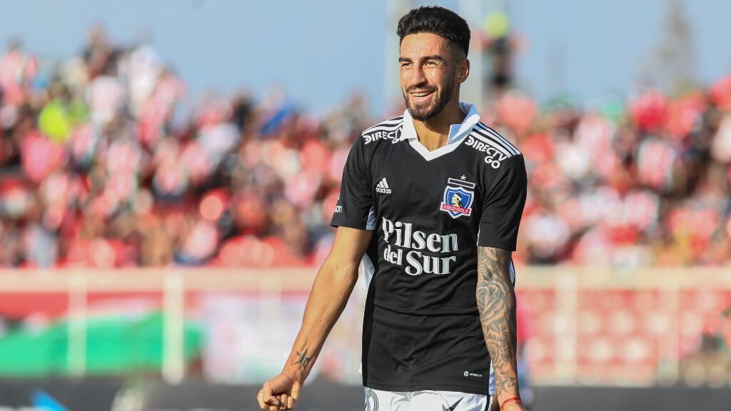 Juan Martín Lucero: "Es un orgullo como club que en la selección chilena se fijen en Gustavo Quinteros"