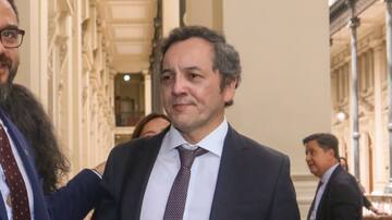 Ex subdirector jurídico del SII por caso Factop: “Hay que investigar el papel que tienen Luis Hermosilla y Villalobos en el esquema defraudatorio”