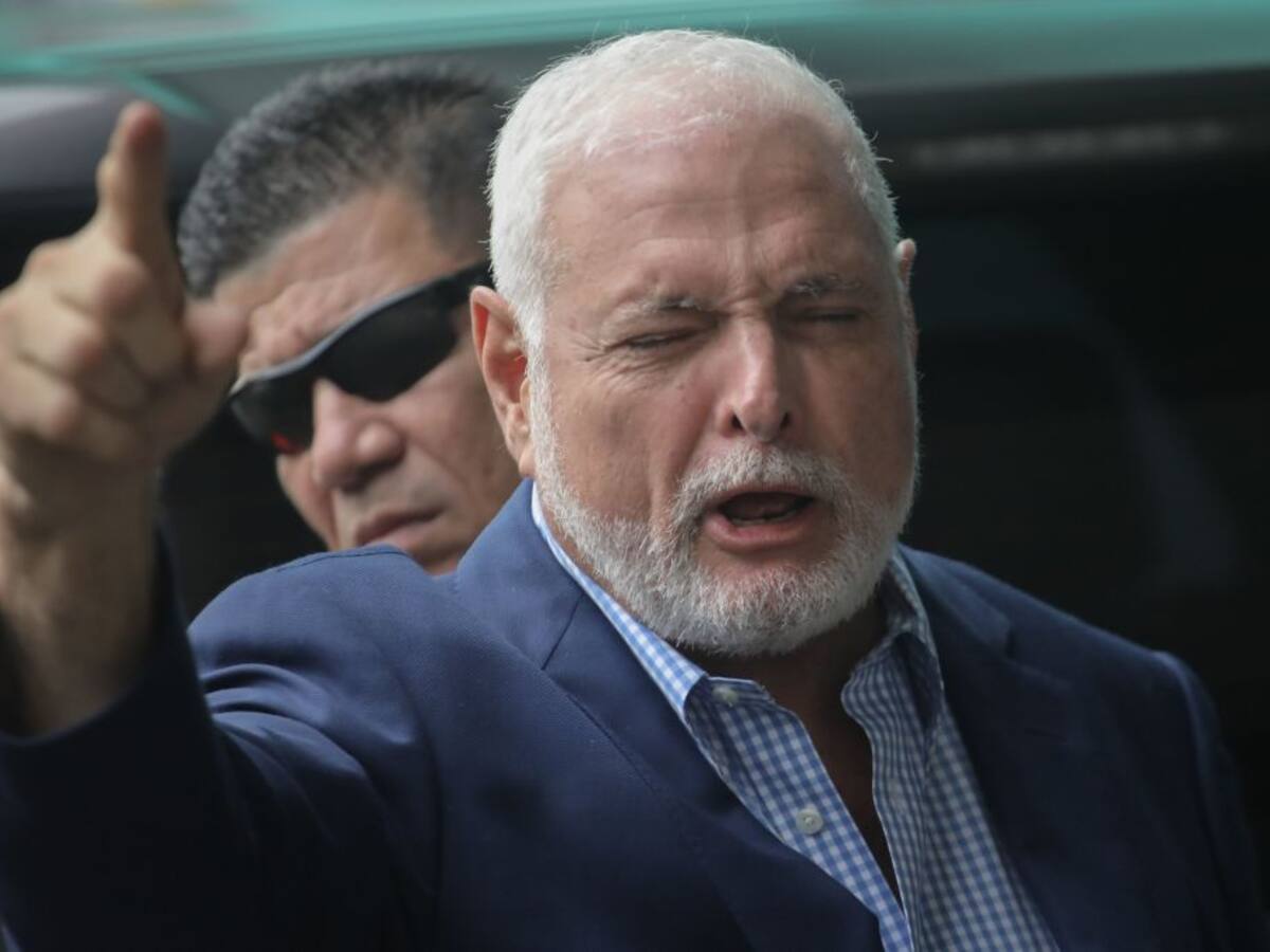 Expresidente de Panamá investigado por utilizar agentes españoles para espiar a una mujer