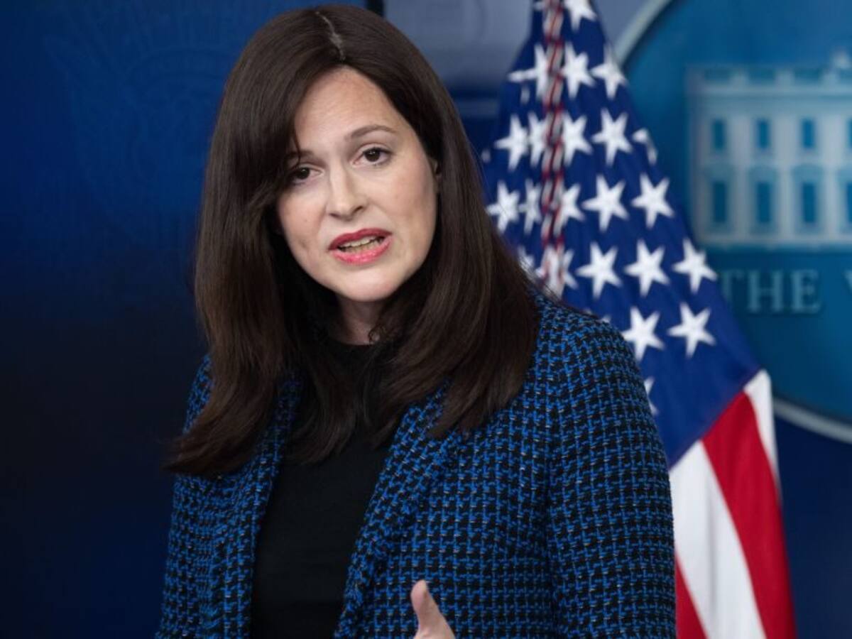 Estados Unidos envió a su jefa de ciberseguridad a Europa para apoyar a la OTAN y evitar ataques informáticos de Rusia que afecten a Ucrania