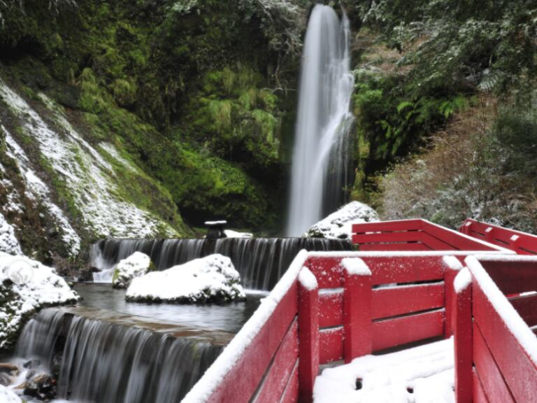 ¿Es un cierre definitivo?: Famosas termas del sur de Chile anuncian su fin tras más de dos décadas