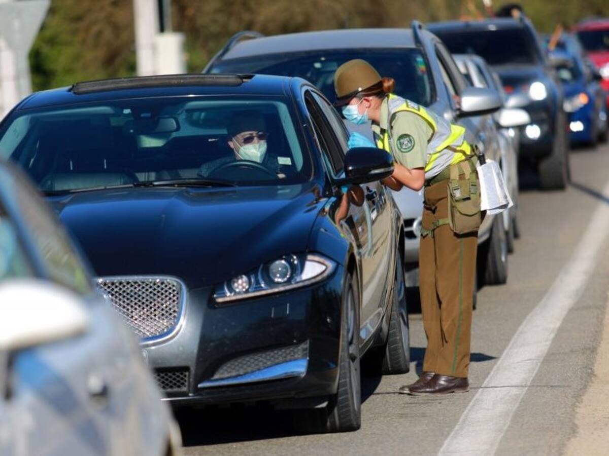 Autoridades cifraron en más de 145.000 los vehículos que abandonaron la Región Metropolitana durante el fin de semana largo