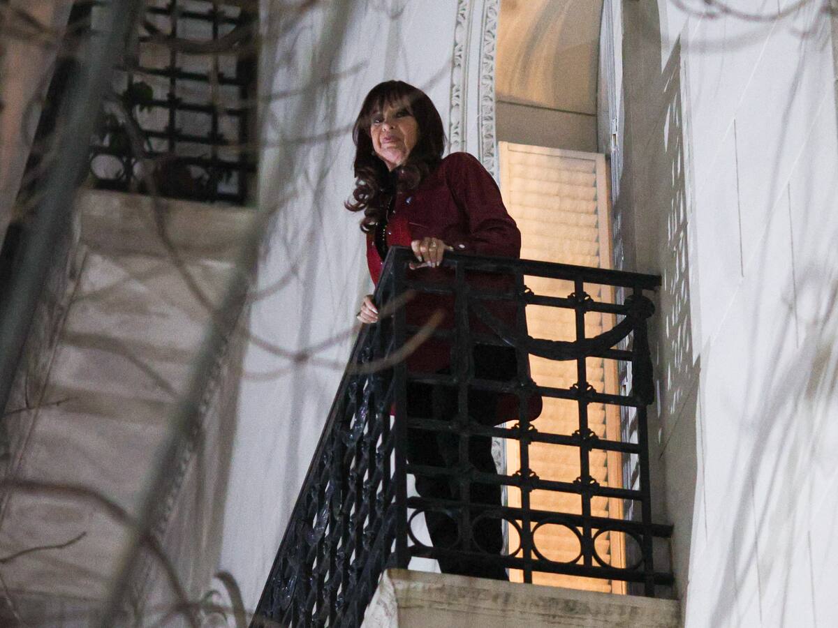 Cristina Fernández tendrá que usar tobillera electrónica para cumplir arresto domiciliario en Buenos Aires